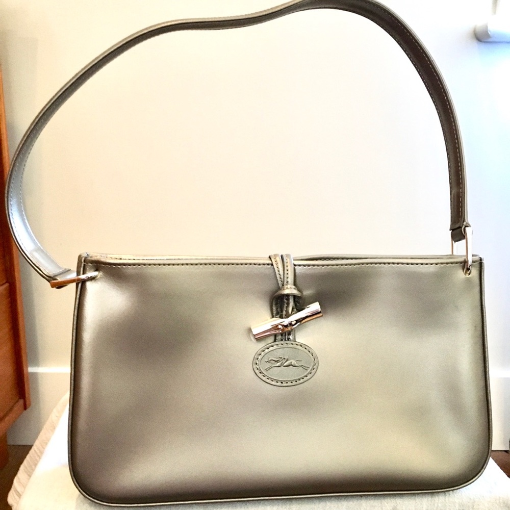 Longchamp silver shoulder bag with shoulder strap